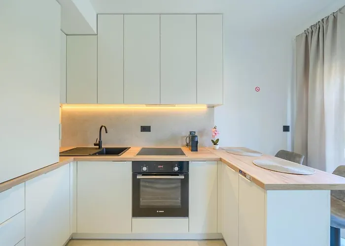 Highland - Unit 4 Apartment Split